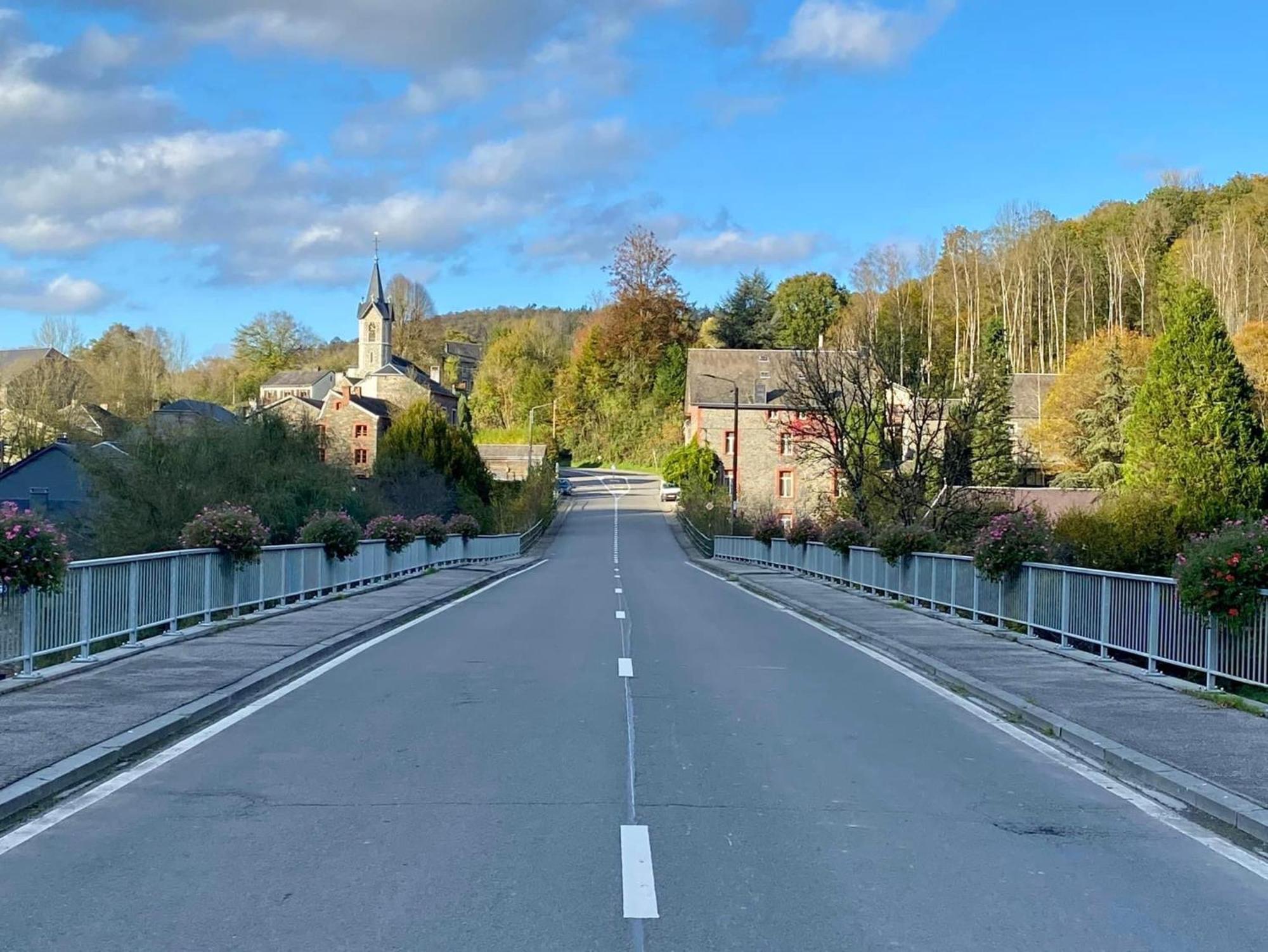 Le Cottage De Christine Vresse-sur-Semois Luaran gambar